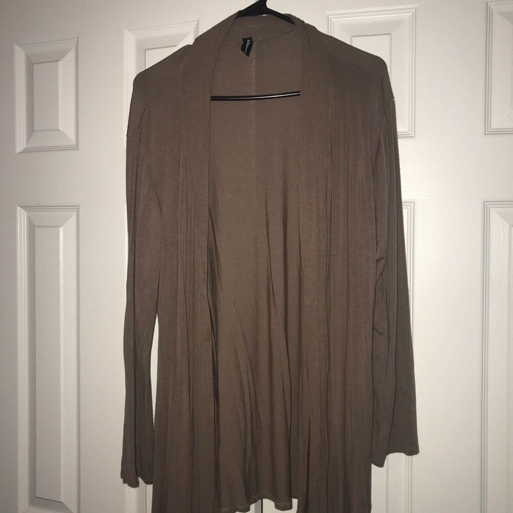 Light weight flowy cardigan